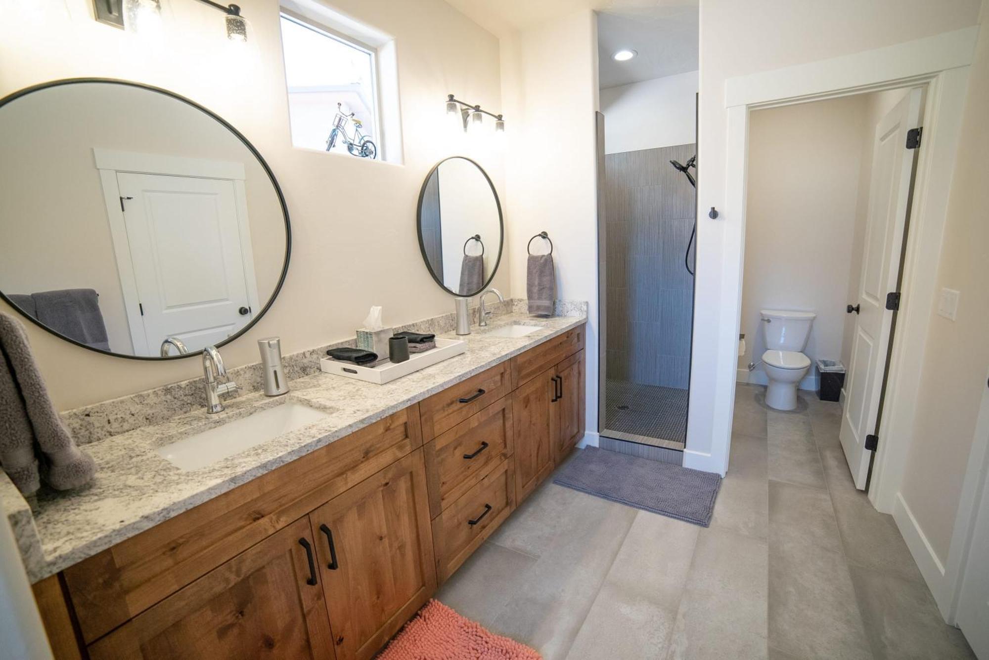Searchers Hideaway At Kabab - New West Holiday home